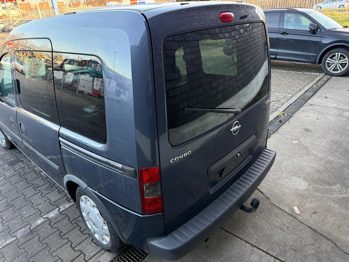 Opel Combo C original Heckklappe mit Scheibe Z168 Metroblau Rohbau BJ06